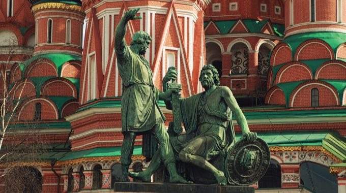 Two Capitals of Russia - Moscow - St Petersburg for Independent Travellers (CB-14)