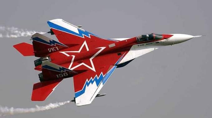 Fly a MiG-29 Fulcrum Fighter Jet In Russia (CB-40)