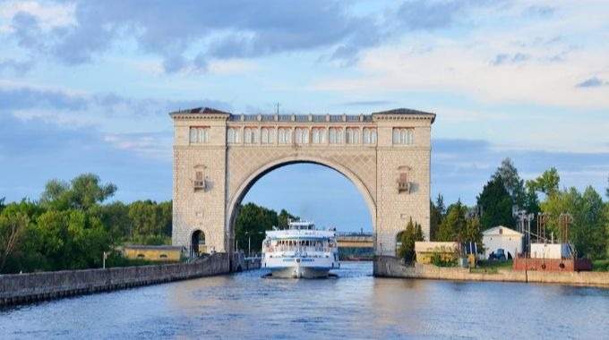 Cruise - Along the Volga: St. Petersburg - Nizhny Novgorod - Volgograd - Rostov - 16 Days (CR-38)